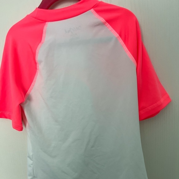 Swim top, size 7-8, Cat & Jack, like new condition - Picture 3 of 4